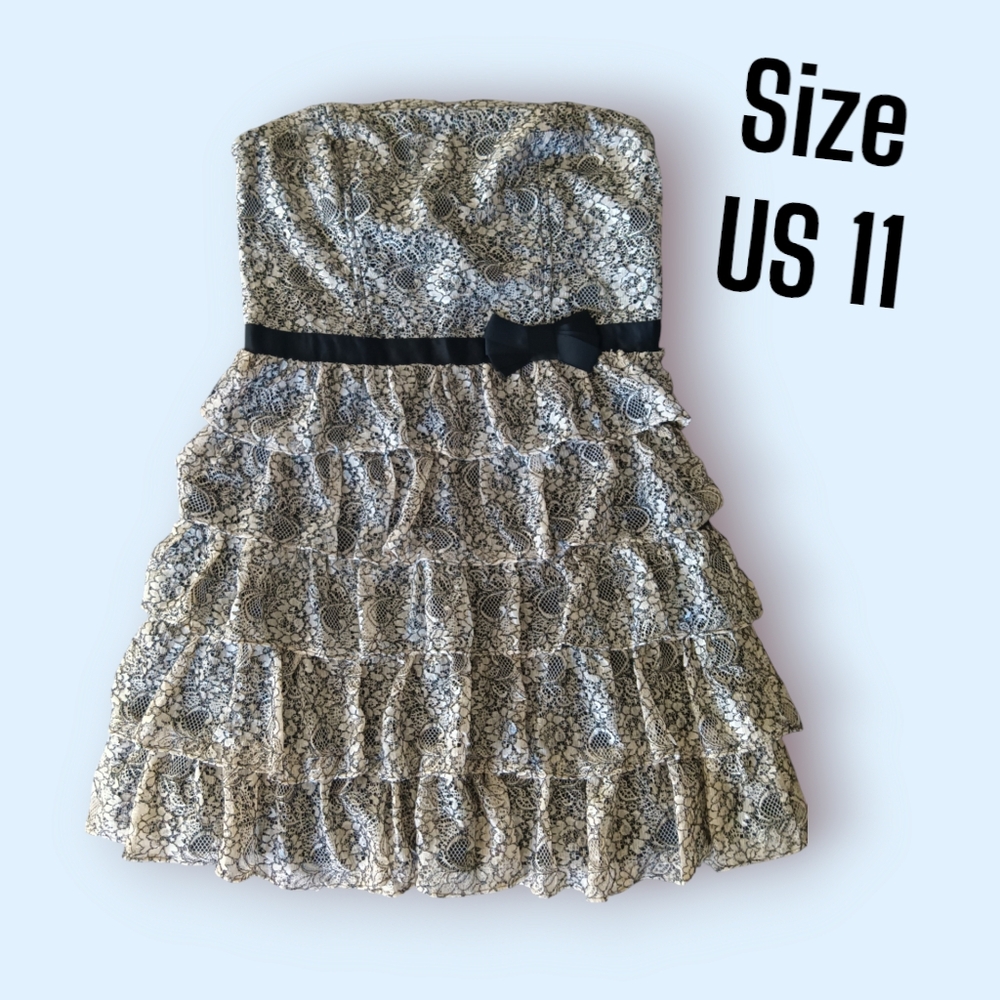 Ruffled lace Dynamite mini dress beige and black lace size 11